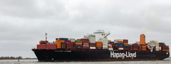 NTG24 - Die Unruhen im Roten Meer zwingen die Reederei Hapag-Lloyd zum Umdenken