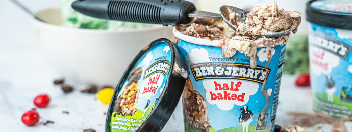 Ben & Jerry’s erweitert eine laufende Klage gegen Konzernmutter Unilever um Vorwürfe, dass kritische Posts mit Erwähnung von Donald Trump unterdrückt werden sollten - Newsbeitrag
