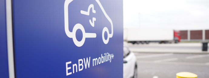 Angesichts anstehender Investitionen in Rekordhöhe erhöht EnBW die Arbeitszeit für die eigenen Angestellten - Newsbeitrag