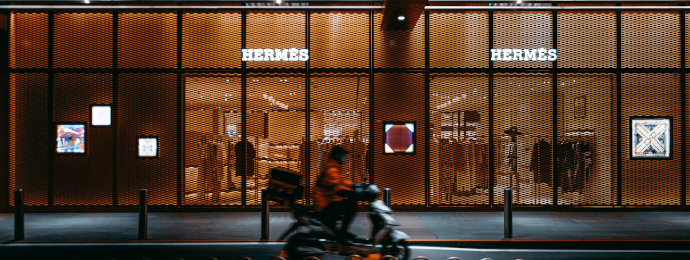 NTG24 - Hermès punktet in sämtlichen Bereichen, hält den Wachstumstrend am Laufen und leidet kaum unter US-Zöllen