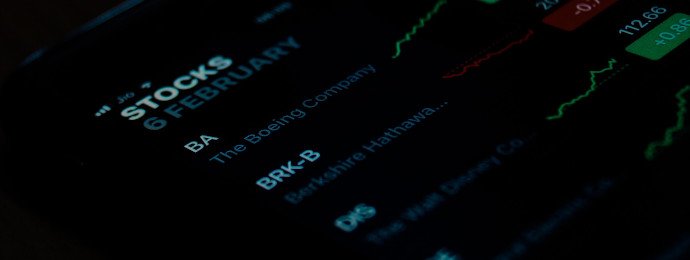 Warren Buffet bleibt Berkshire Hathaway auch nach seinem Abtritt als CEO erhalten und will auch weiterhin mit den Aktionären kommunizieren