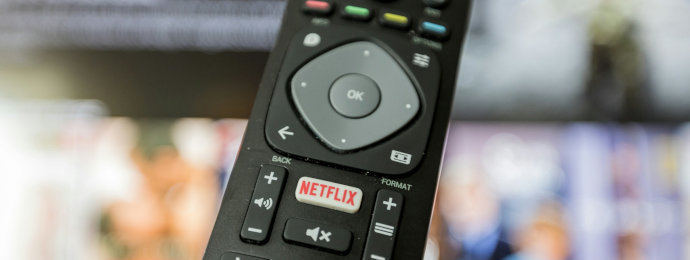 Mit neuerlichen Aktienrückkäufen versucht Netflix die Wogen nach mauen Prognosen zu glätten, doch die Freude an den Märkten währte nur kurz