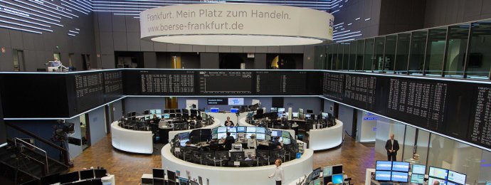NTG24 - Mercedes-Benz darf sich von Autohäusern trennen, Deutsche Telekom trotz erweiterter Rückkaufpläne unter Druck, Plug Power liefert Lichtblicke und Nel ASA bleibt am Boden