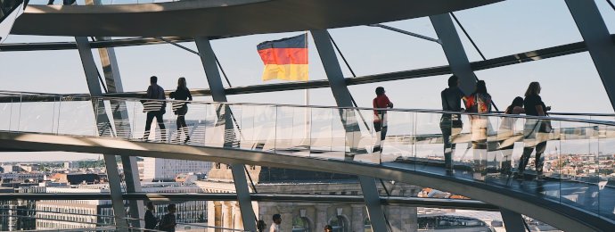 NTG24 - Deutschland erleichtert institutionelle Investitionen in Kryptowährungen 