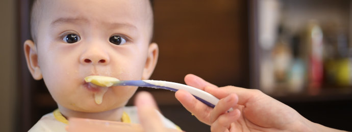 Nach bakterielle Infektion: Babynahrung wird für amerikanische Familien knapp, Panikkäufe verstärken das Angebotsdefizit - Newsbeitrag