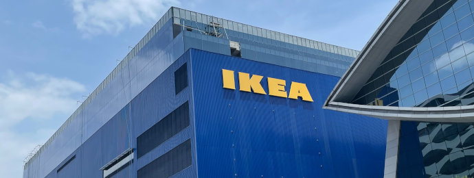 „Keine Pommes. Kein IKEA“ – Klima-Leugner laufen Sturm. Dafür ernten sie reichlich Spott. - Newsbeitrag